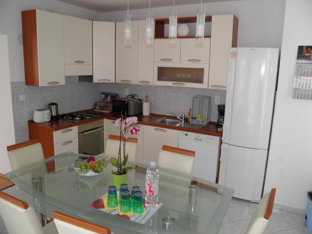Apartmani Galeb Biograd Na Moru Exterior foto